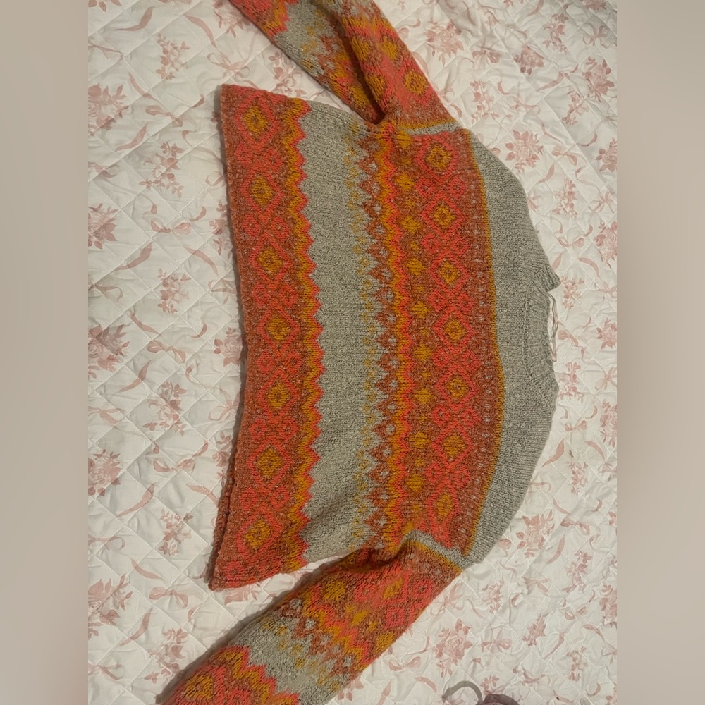 Cute cropped sweater